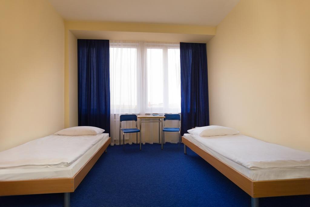 Hostel Dom Turystyczny Indigo Krakau Zimmer foto