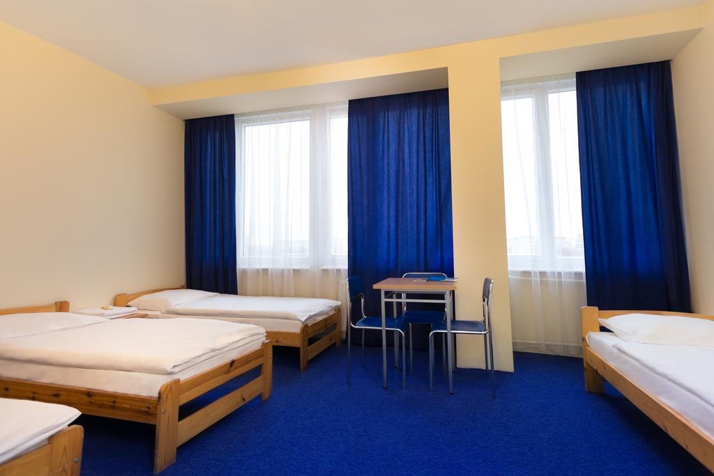 Hostel Dom Turystyczny Indigo Krakau Zimmer foto